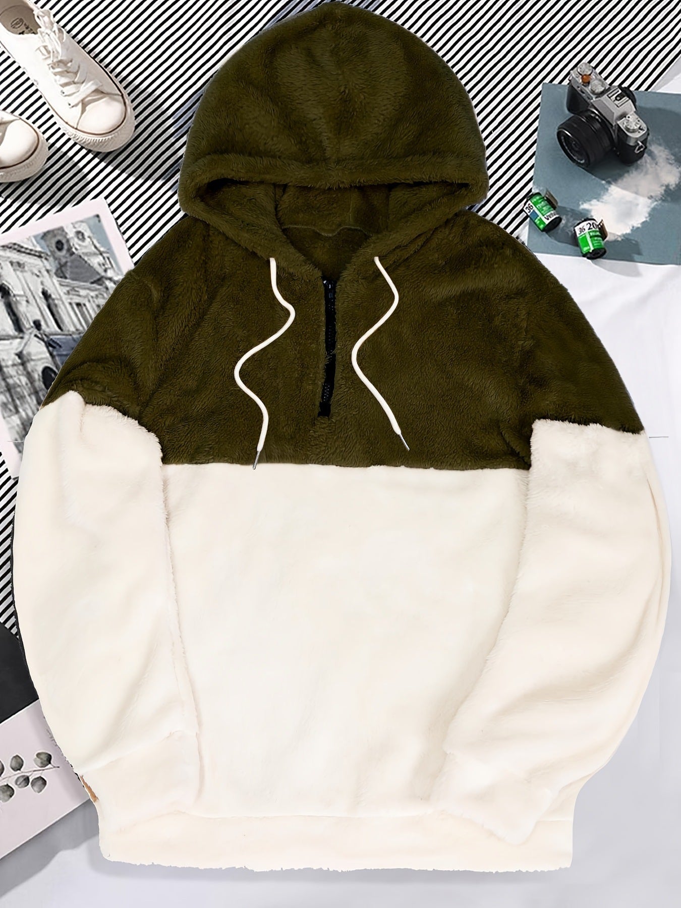 HALF-ZIPPER HOODIE