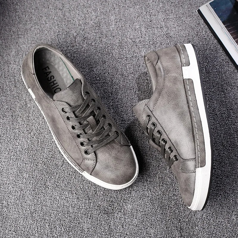 LEATHER SNEAKERS