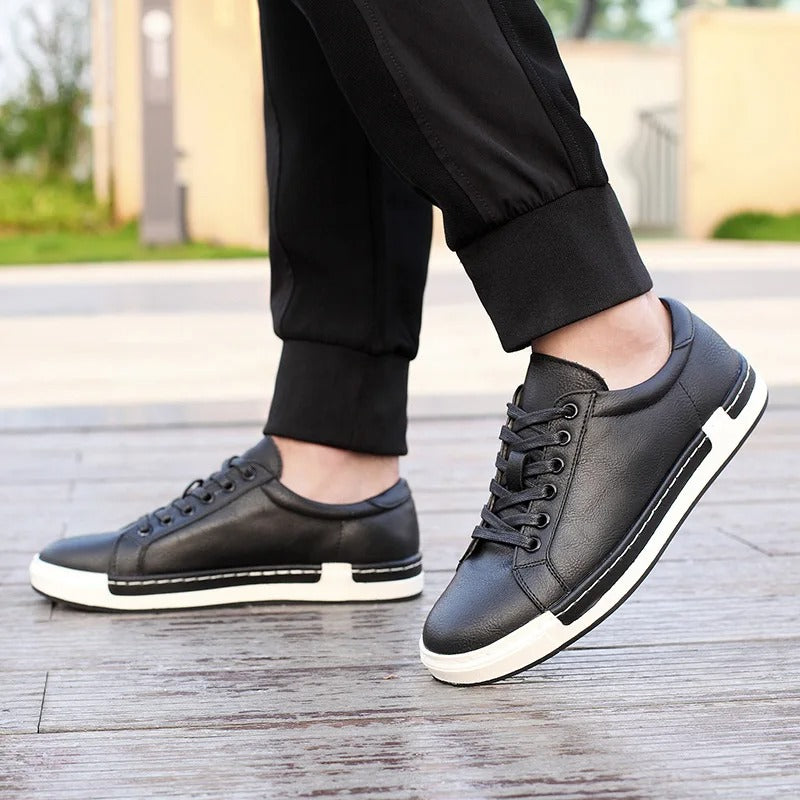 LEATHER SNEAKERS